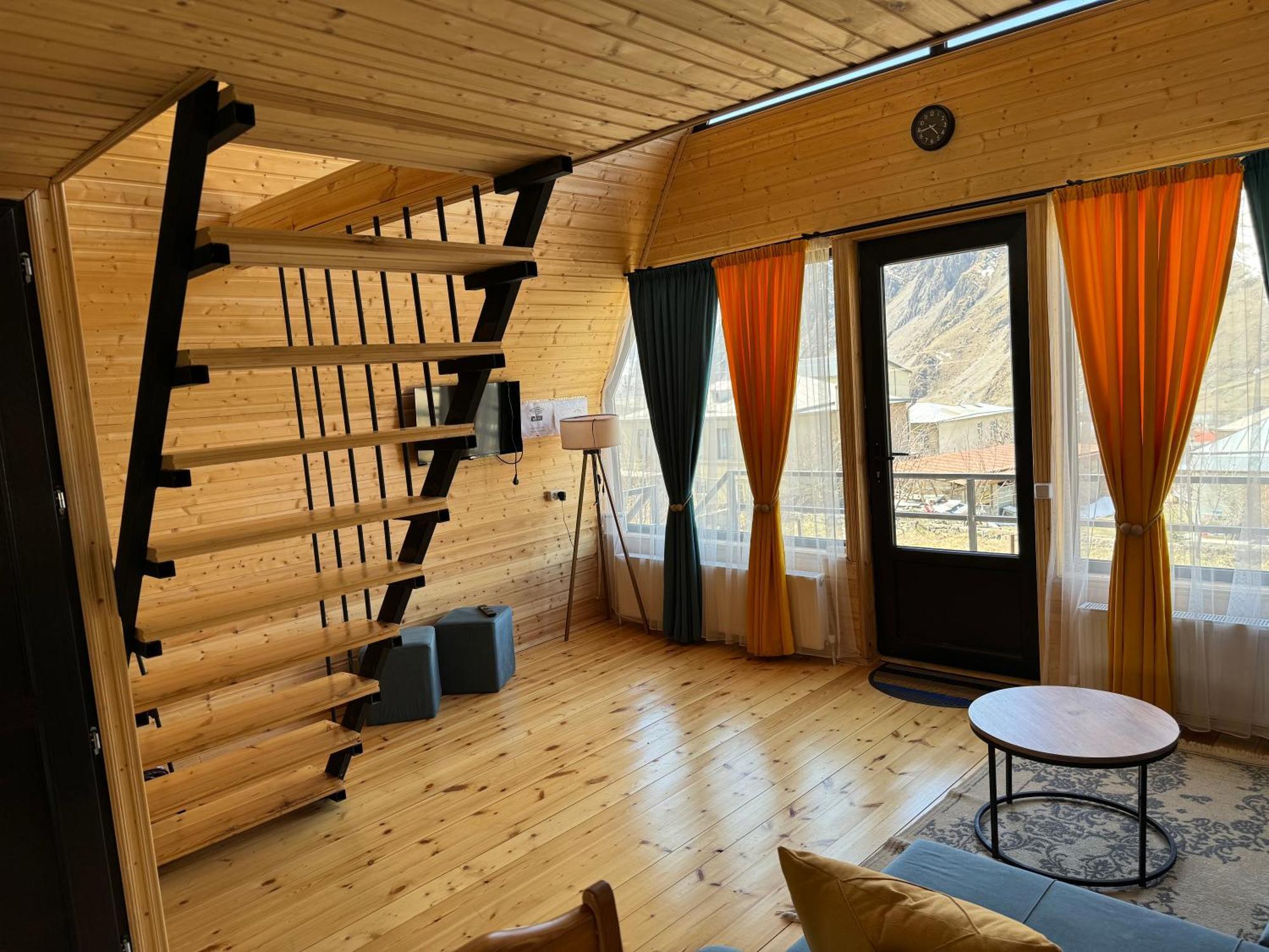 Qusha Cottage Kazbegi Bagian luar foto